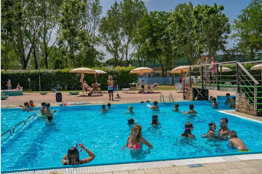 Vacanceselect Mobil Homes - Camping Pineta Sul Mare Camping Village Cesenatico Exterior photo